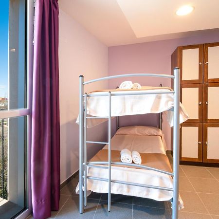 Albergue "El Rio" Сея Екстериор снимка