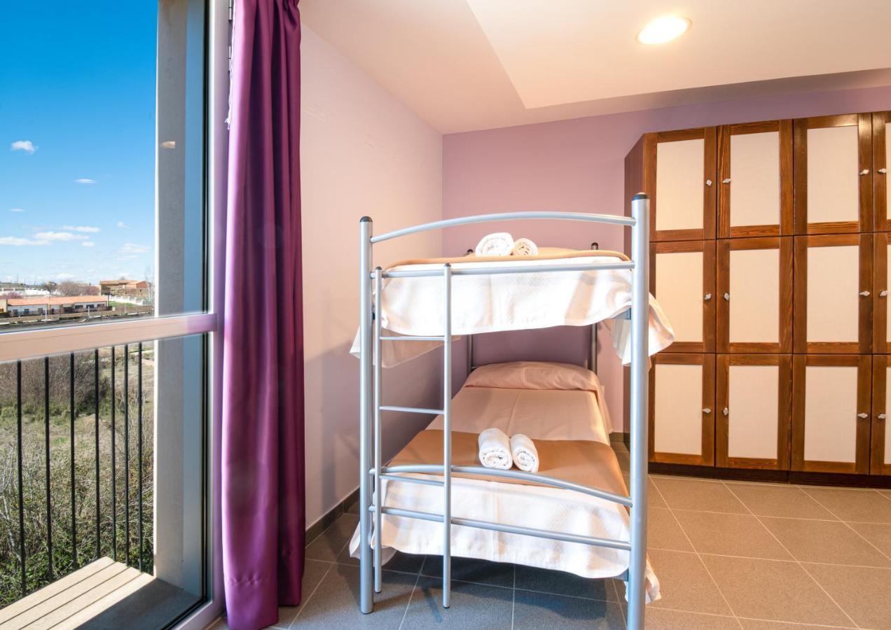 Albergue "El Rio" Сея Екстериор снимка