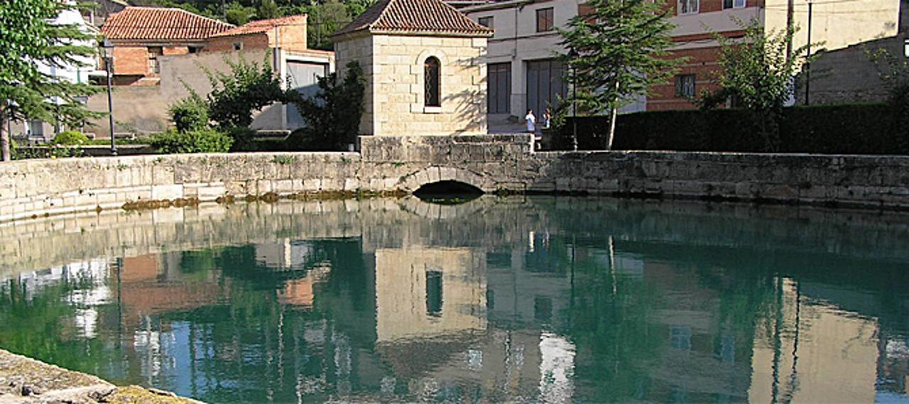 Albergue "El Rio" Сея Екстериор снимка